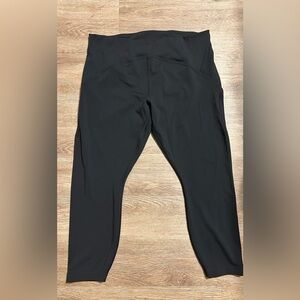 Size 18 high rise lululemon leggings. EUC